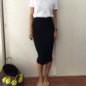 Fighting Eel Skirt Zulu black ribbed